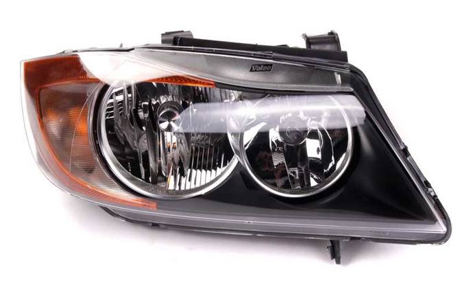 BMW Headlight Assembly - Passenger Side (Halogen) 63116942726